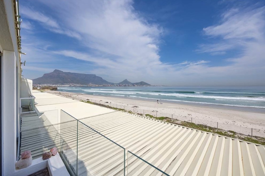 To Let 3 Bedroom Property for Rent in Lagoon Beach Western Cape